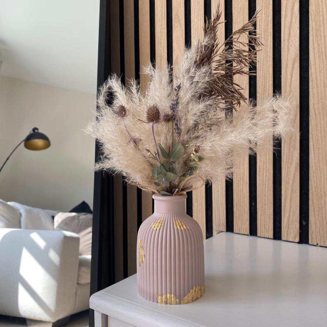 Mini Ribbed Concrete Flower Vase with Golden Flakes