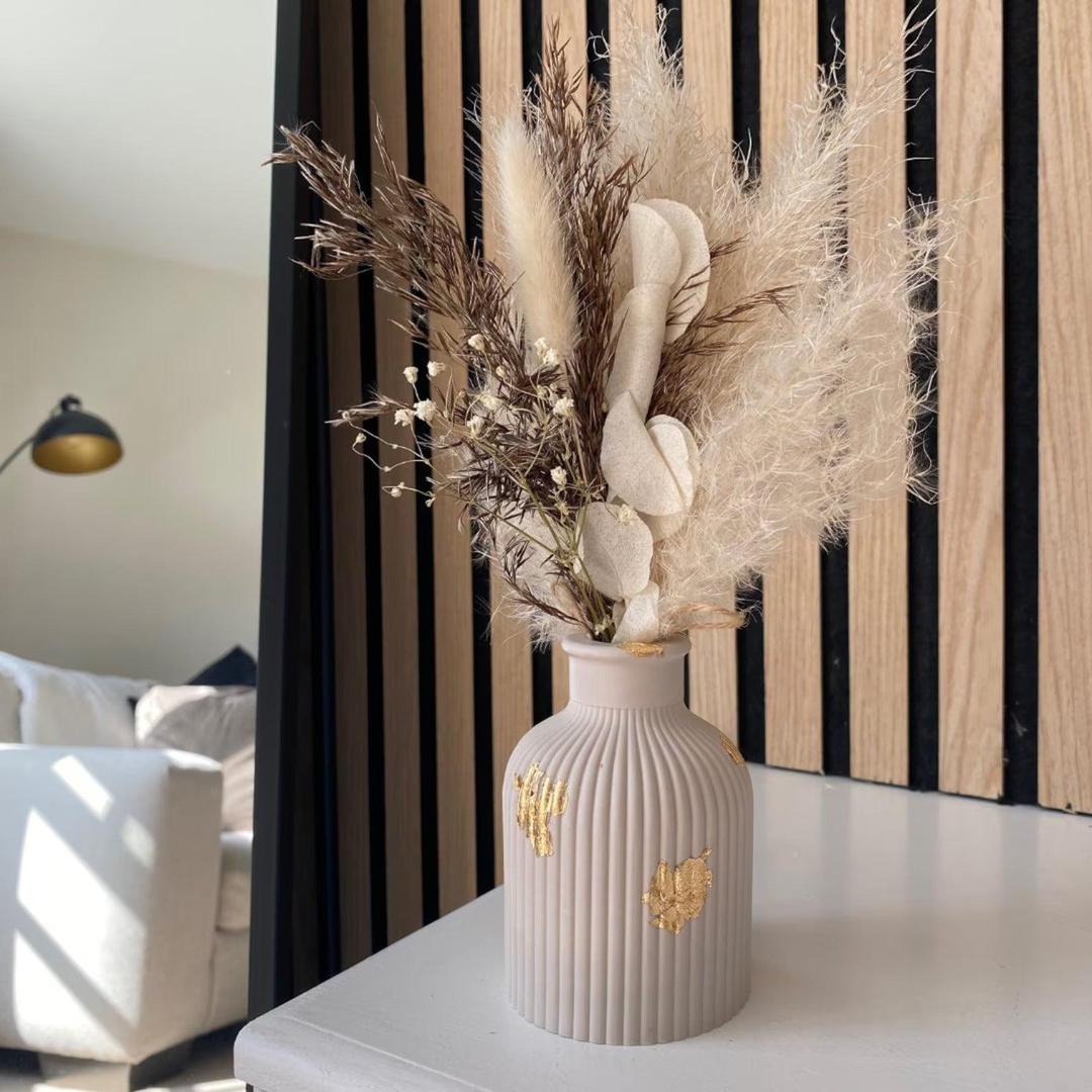 Mini Ribbed Concrete Flower Vase with Golden Flakes